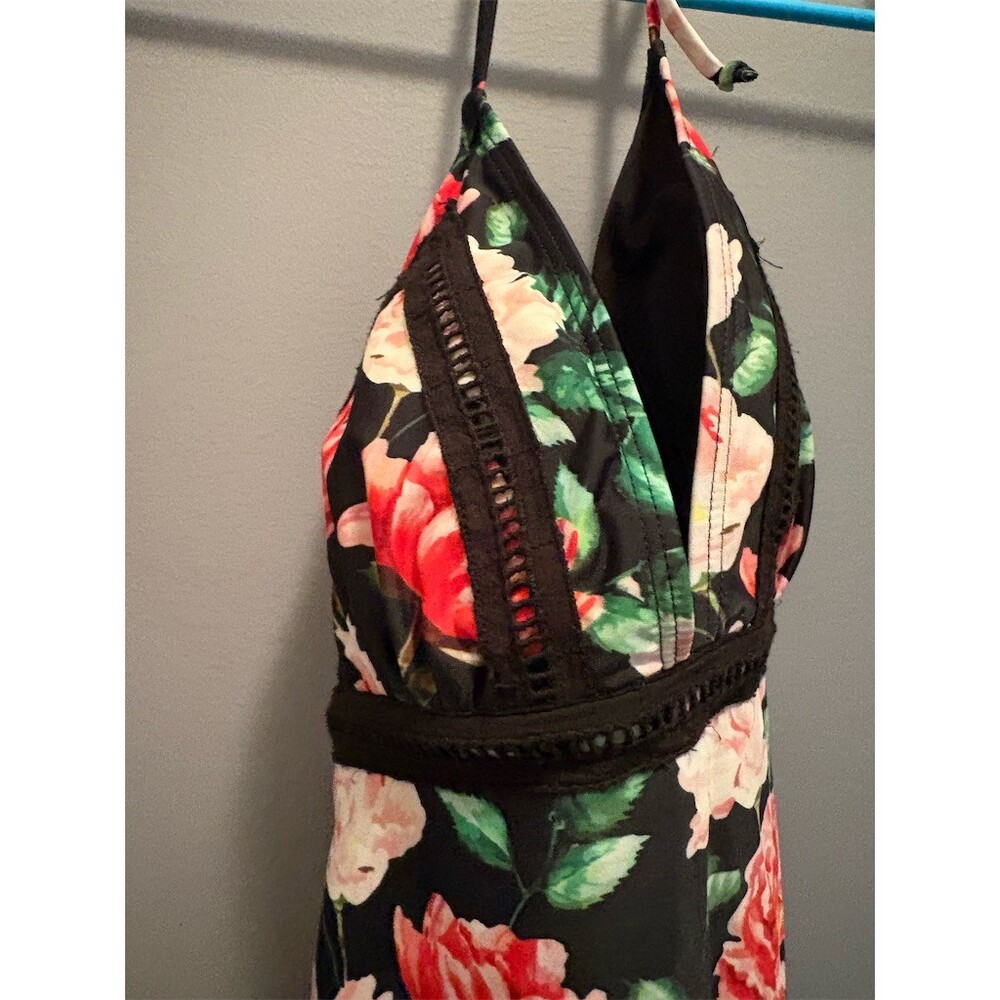 Cupshe Women's One Piece Swimsuit Size M Black Pink Floral Plunge V-Neck - Picture 2 of 7